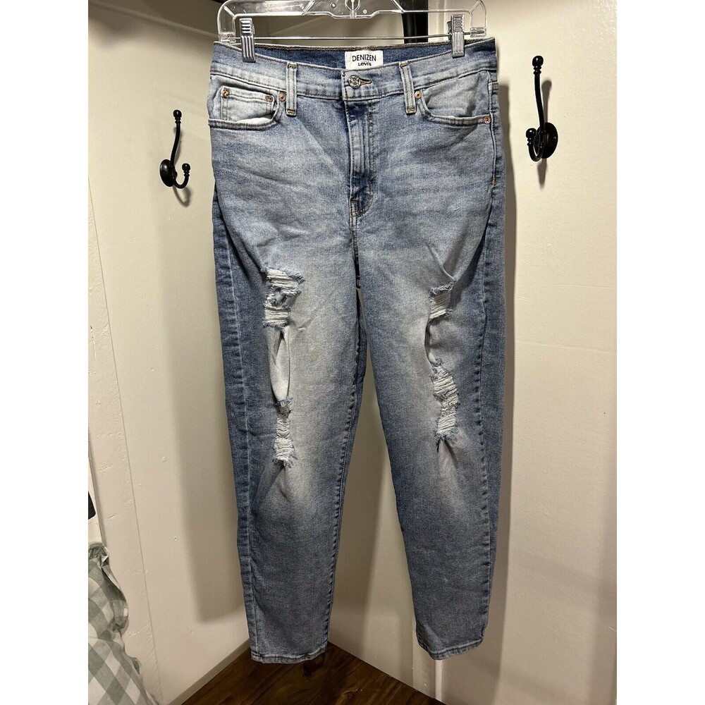 Women's Levis Denizen Distressed High Waist Mom Jeans Size 9 Light Wash